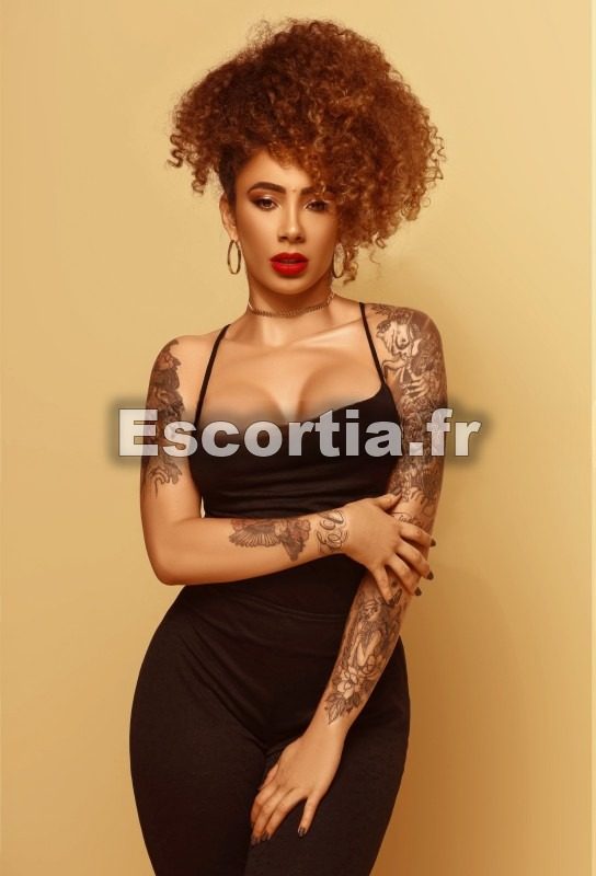 CharlotteLeal photo 3