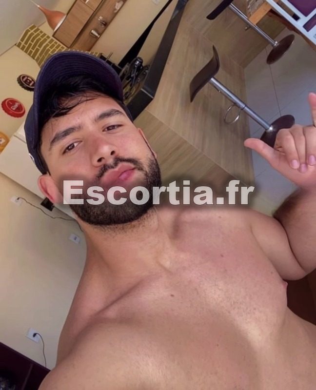 Hugo 20cmm escort Marseille
