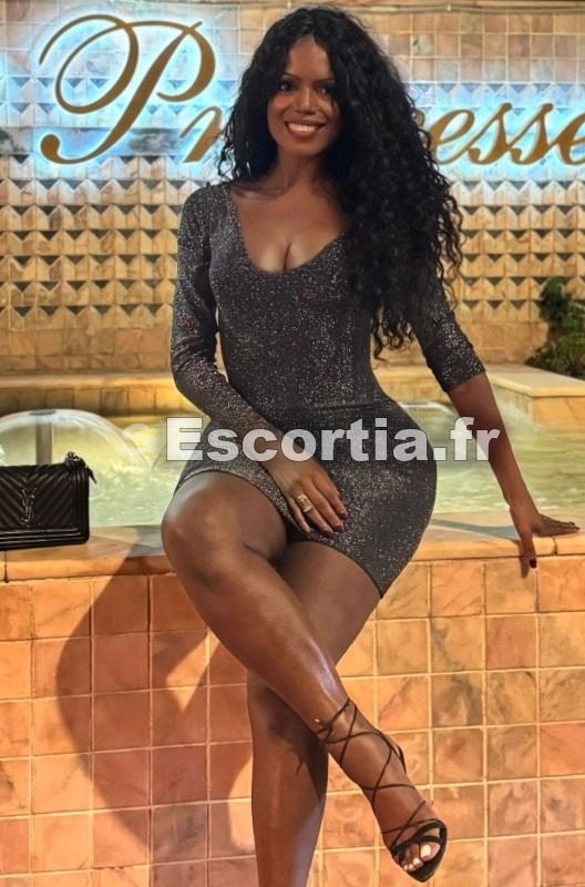 Gabriella Carioca escort Paris