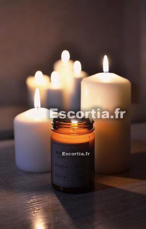 MASSAGE TANTRIQUE escort Colombes