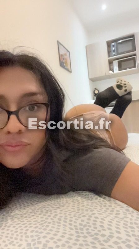 Alexa Melun Centre escort Bordeaux