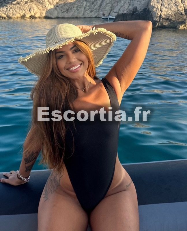 ALICIA SEXY GFE photo 2