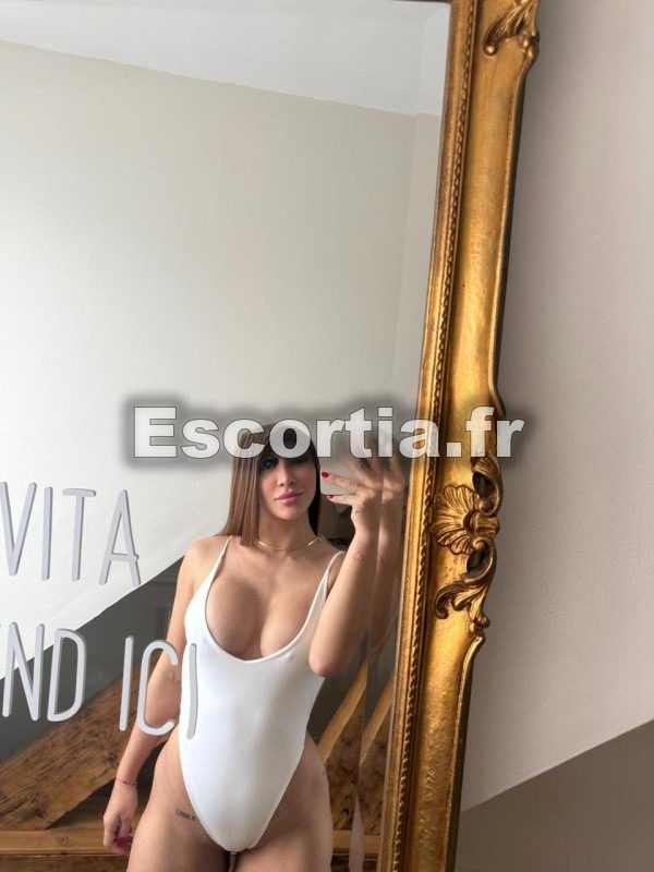 Daniela photo 2