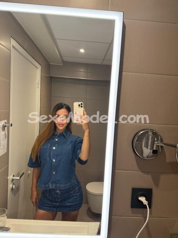 Daniela photo 3