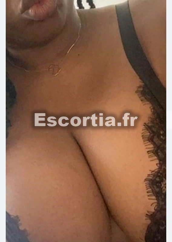 Aliaya escort Albi