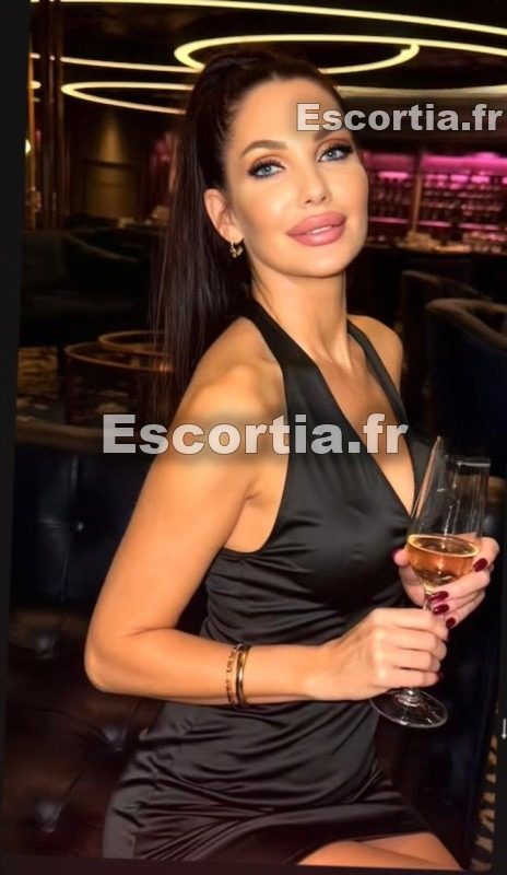 Melanie FULLservice escort Paris