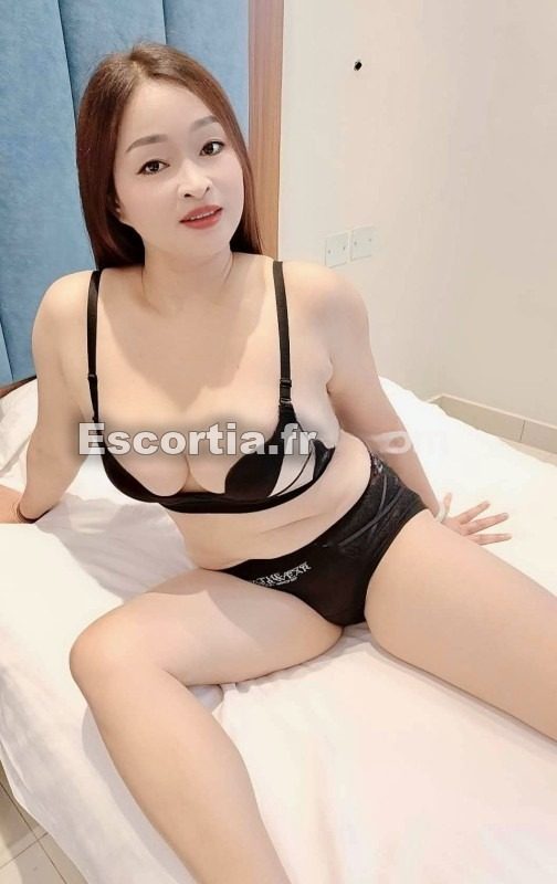 Sophia escort Paris