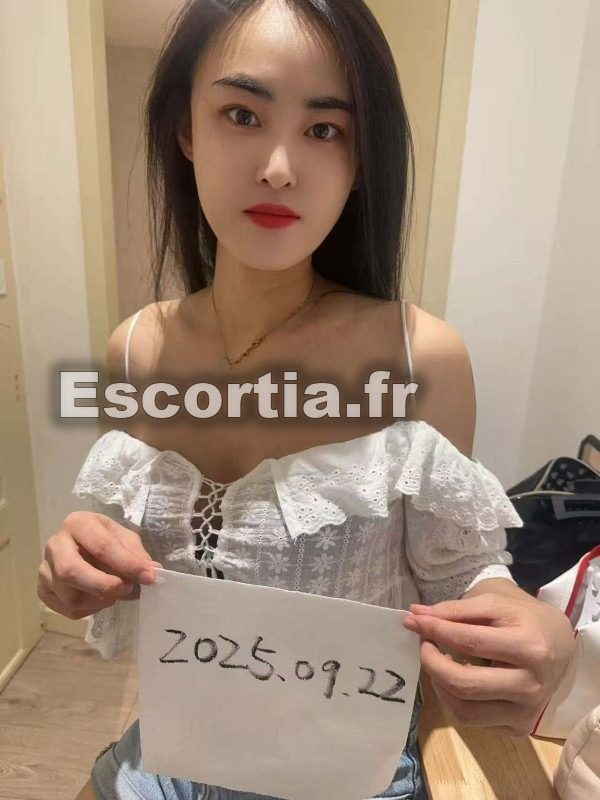 Duora escort Romans-sur-isère