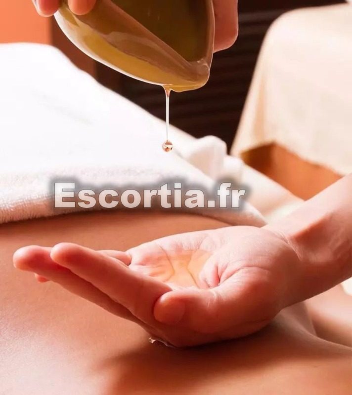 MASSAGE SUR  TABLE ET LIT escort Versailles