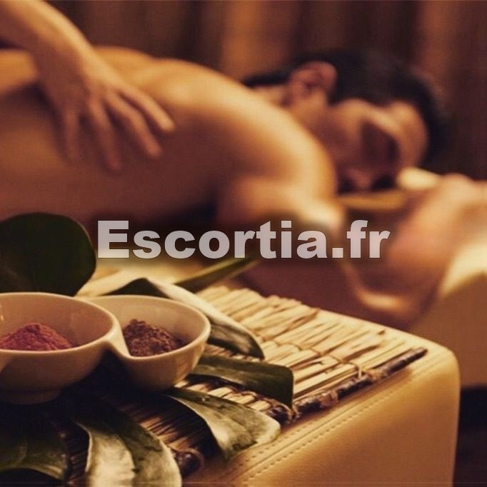 MASSAGE SUR  TABLE ET LIT photo 2