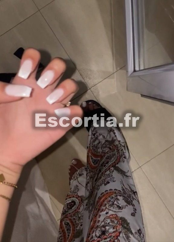 Domina maghrebine escort Lyon