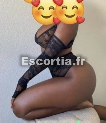 MANON escort Paris