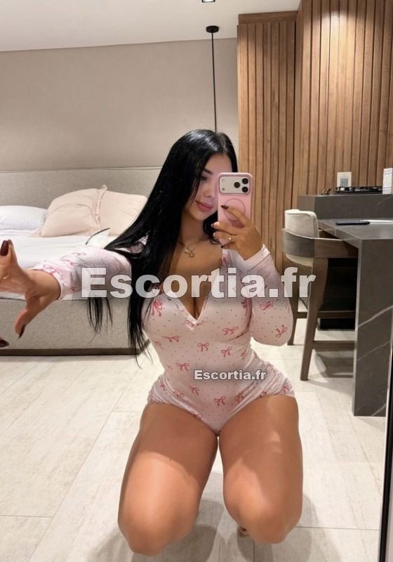 Liz-real photo 3
