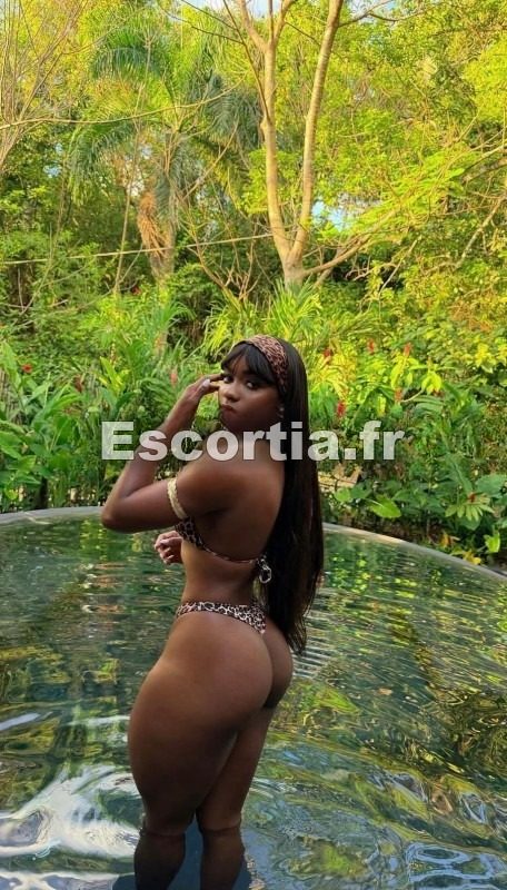 Michelle photo 4