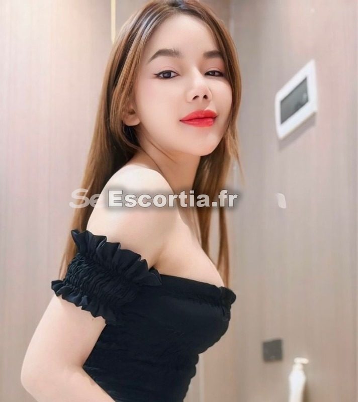 xiaoxiao. escort Avignon