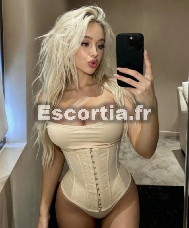 Mirella photo 2