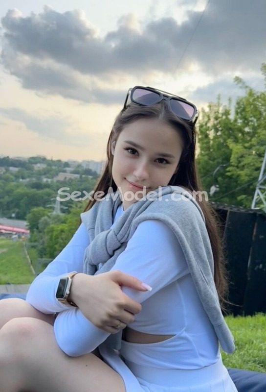 Kamilla escort Paris
