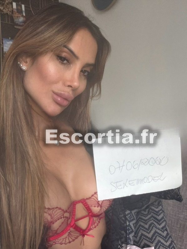 Gabi vrais photos escort Senlis