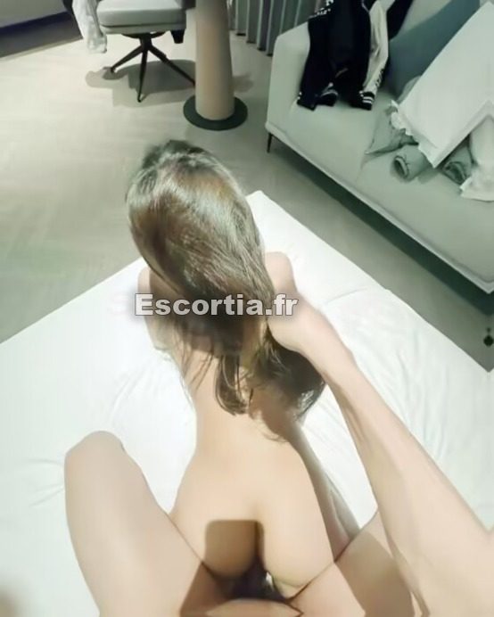 linlin escort Paris