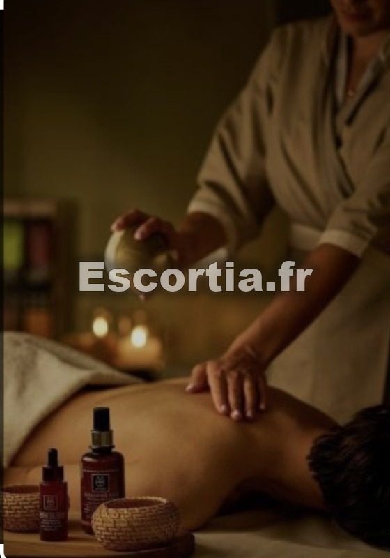 MASSAGE NURU BODY photo 2