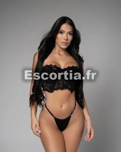 Tina photo 4