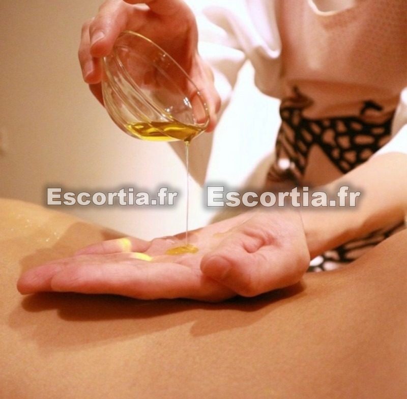 Massage tantrique escort Annecy