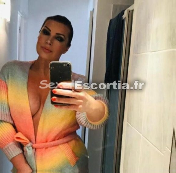 Mia cannes photo 4