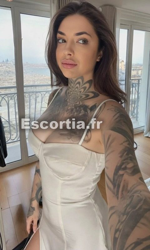 Alice escort Aix-en-provence