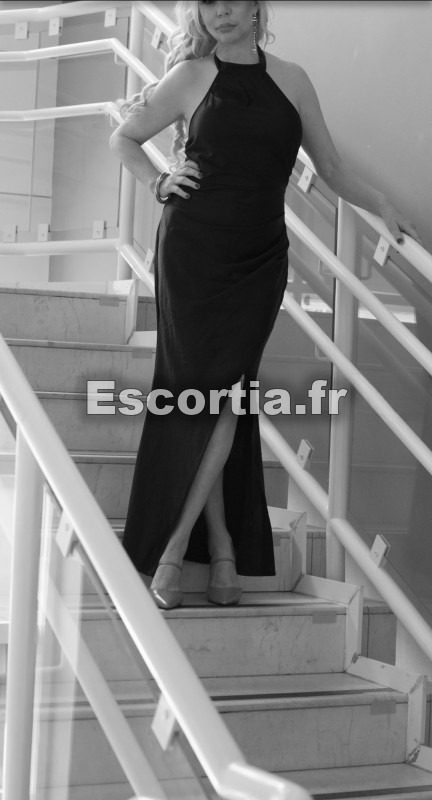 Cristal Blondde photo 4