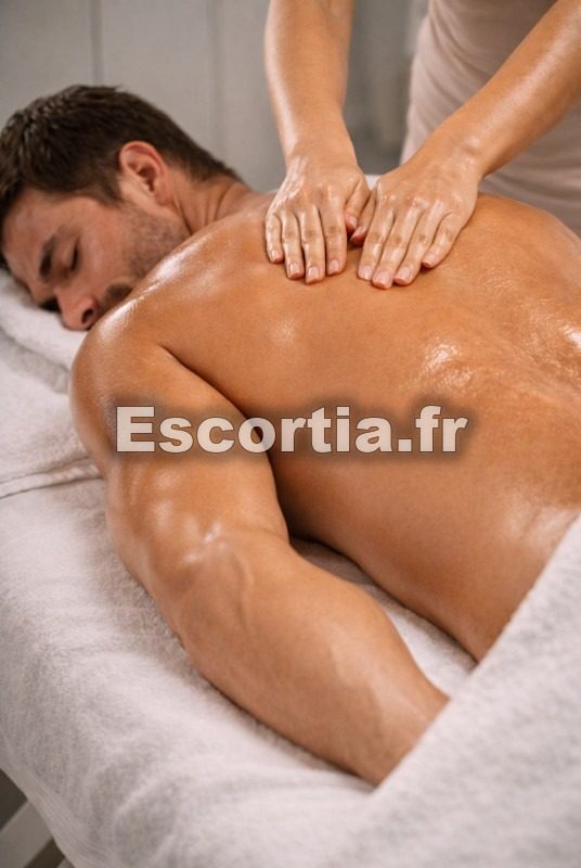 Massage fetichisme escort Lieusaint