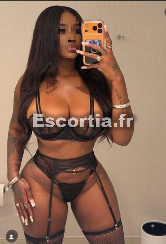 Julia nouvelle 2026 escort Melun