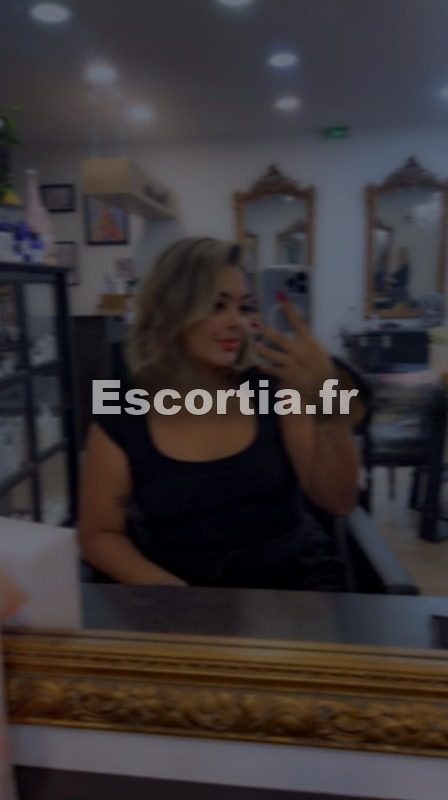 LISE MASSAGE TANTRIQUE photo 2