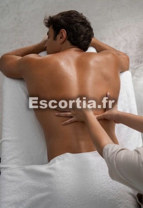 LISE MASSAGE TANTRIQUE photo 3