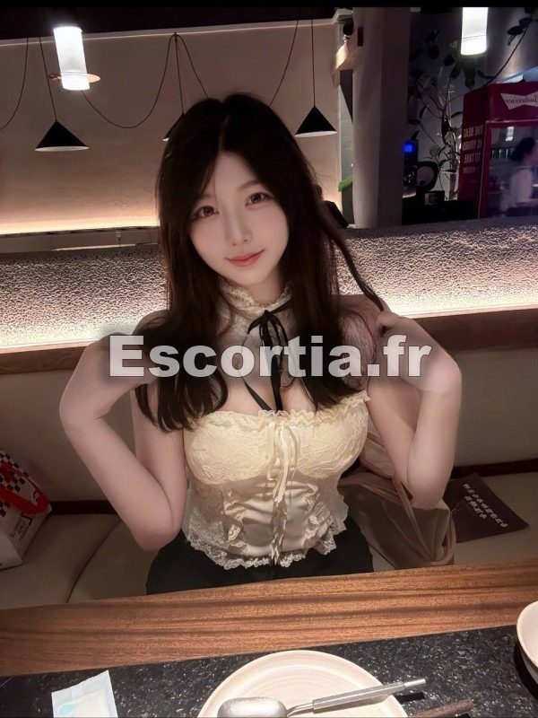 weiwei escort Lisieux