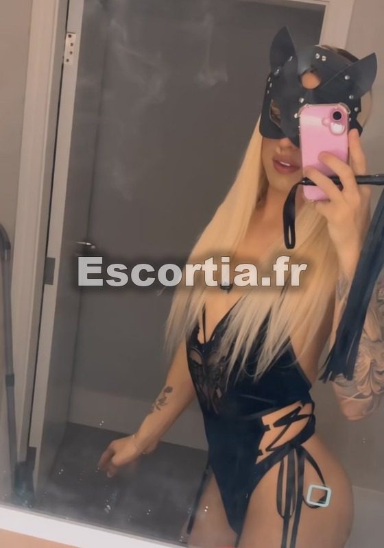 Gabi Hot Ts Brasileira photo 2