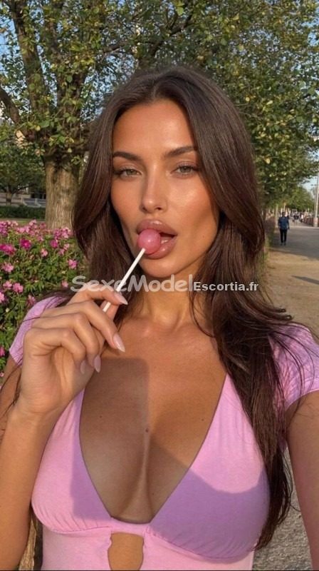 Adriana Sweet photo 5