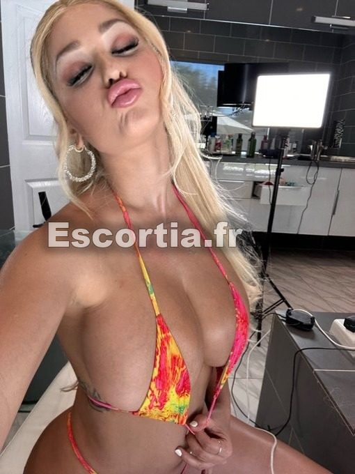 Aline 890 photo 2