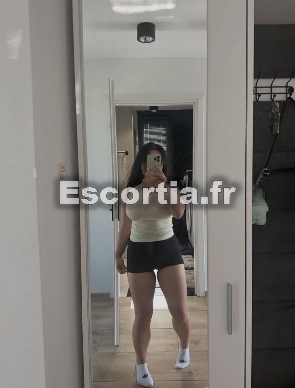 Clotilde Show Cam escort Saint-jean-de-maurienne