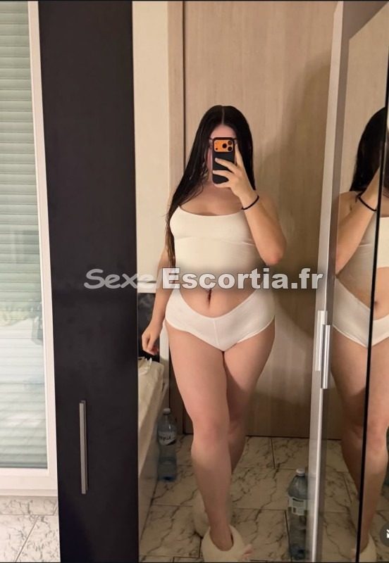 Lea deplacement de509 escort Orléans