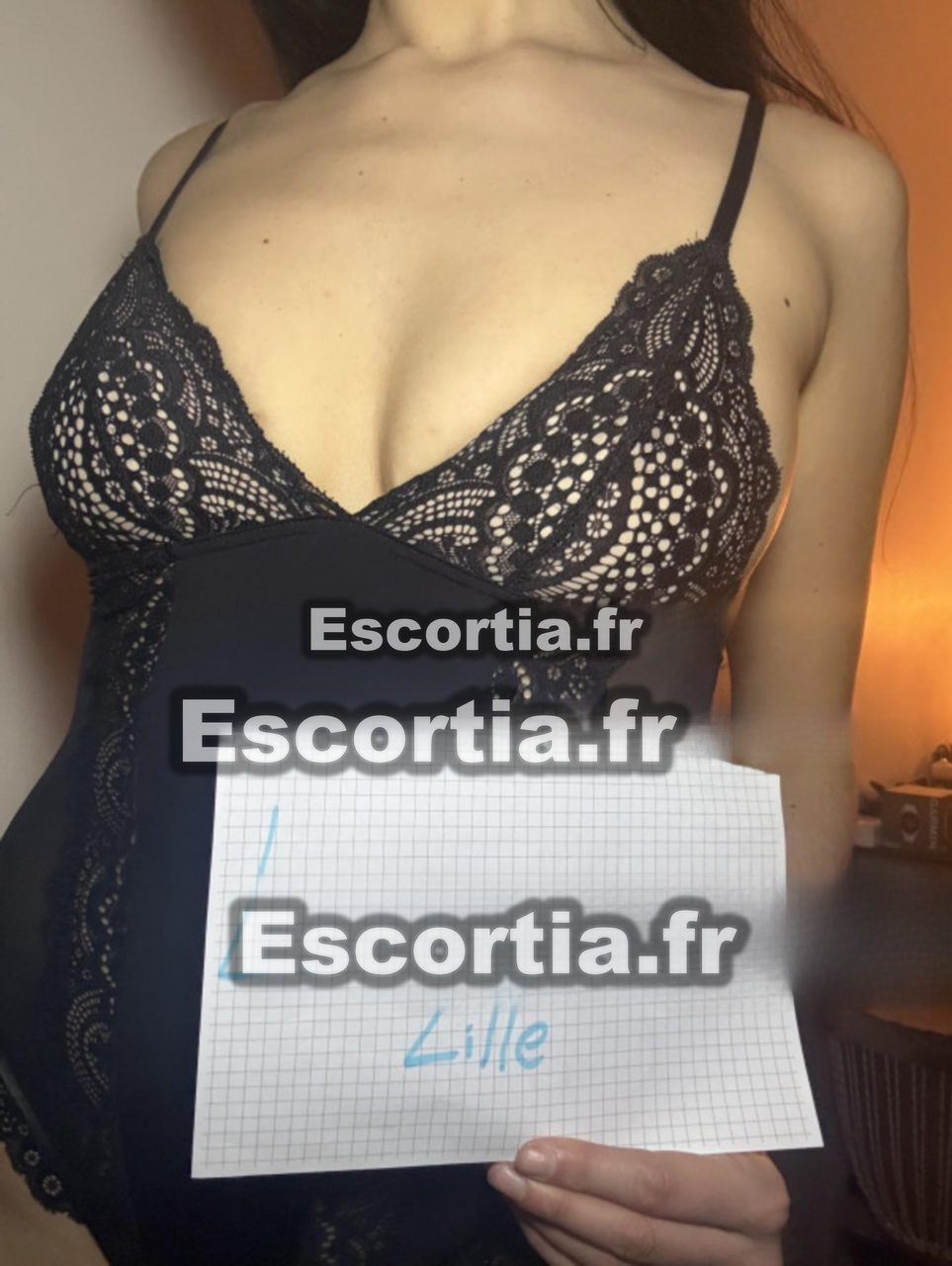 leaa aanal59 escort Lille