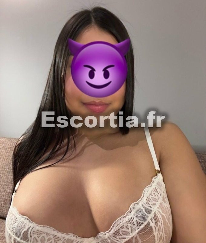 Belle brune photo 5