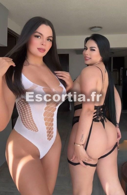 Trois latinas sexy photo 5