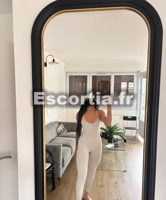 Bela GFE photo 5