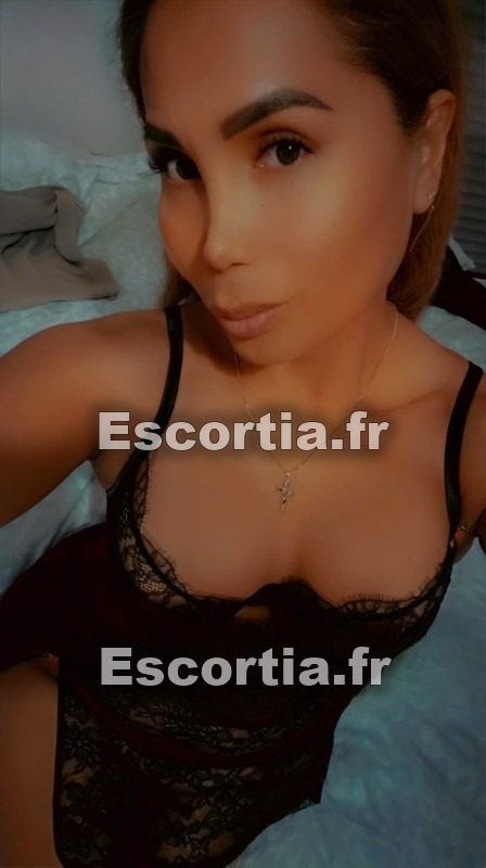 Belle nadia latine photo 5
