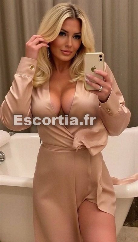 DUO HOT PARTY escort Paris