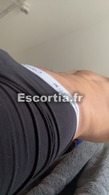Estebanpay escort Cannes