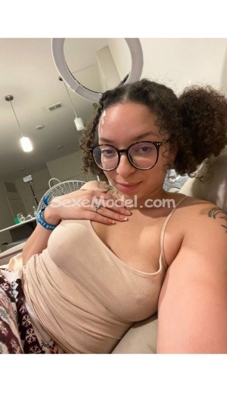 Anna  deplacement escort Montpellier