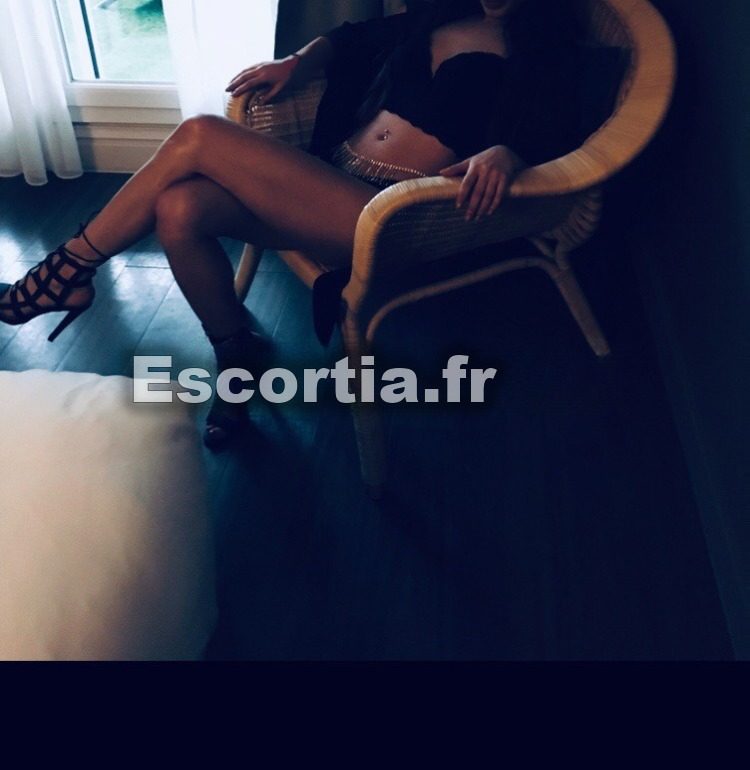 Anna mil GFE photo 4