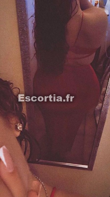 Nina full depla escort Paris