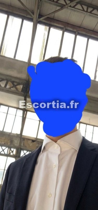 Lulouchne escort Troyes
